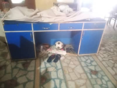 counter and display almari