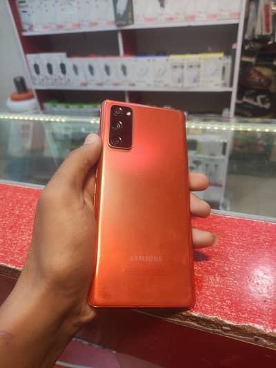Samsung S20FE