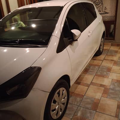 Toyota Vitz 2016