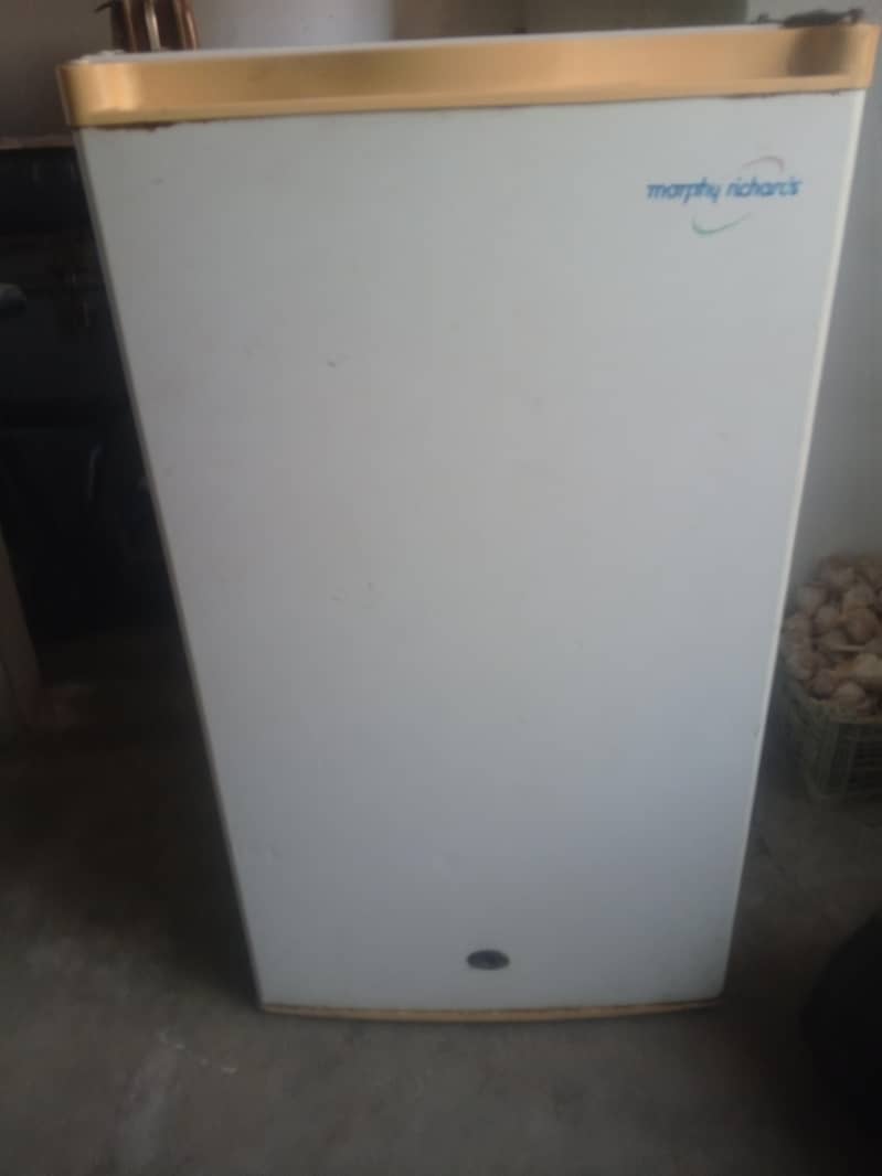 refrigerator 0