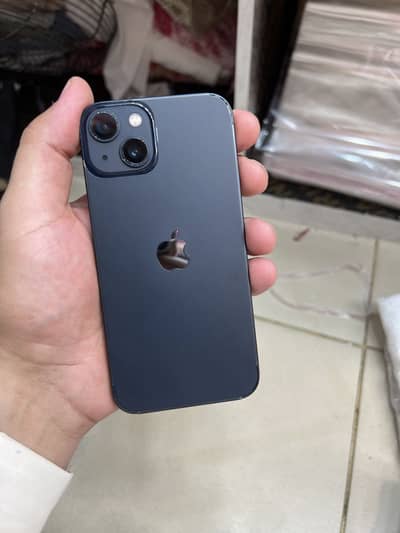 Apple iPhone 13