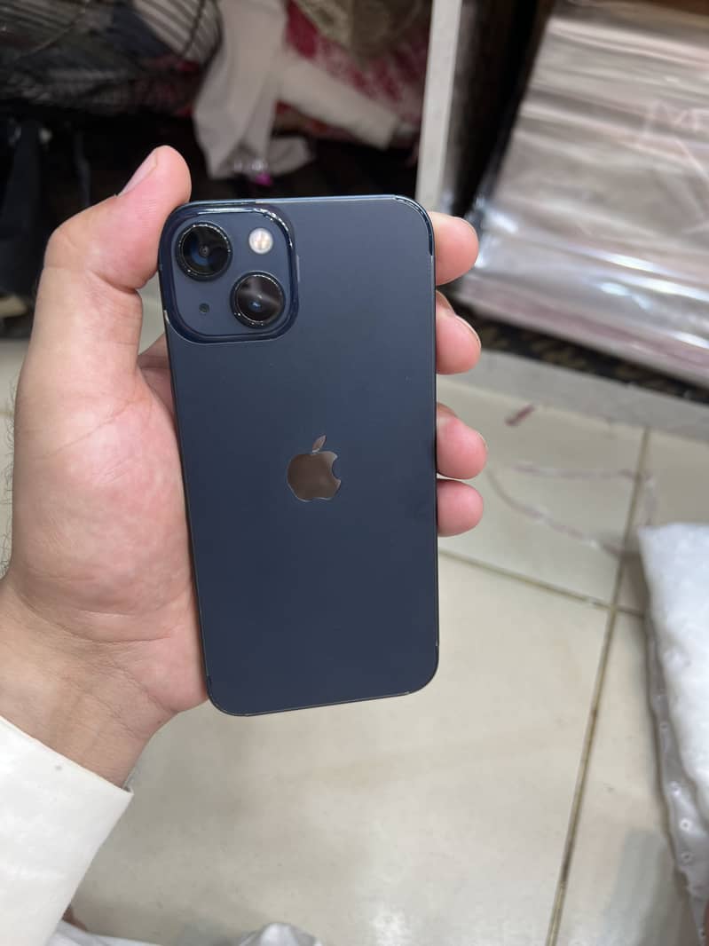 Apple iPhone 13 2
