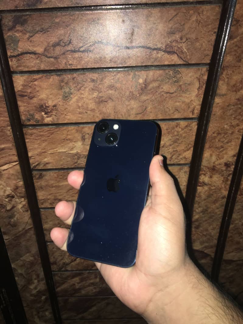 Apple iPhone 13 3