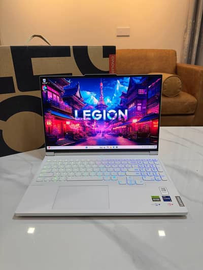 Lenovo Legion 7i – Gaming Monster | RTX 4070 | 32GB RAM | 1TB SSD