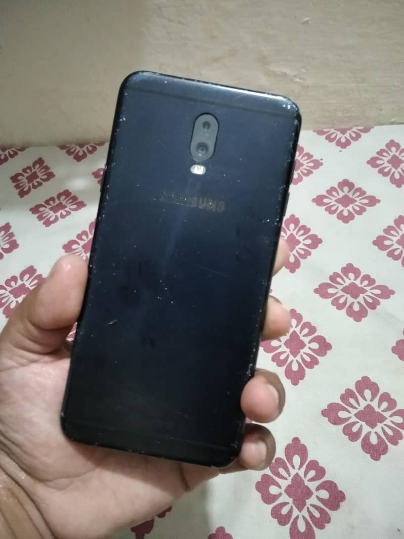 Samsung Mobile C8 1