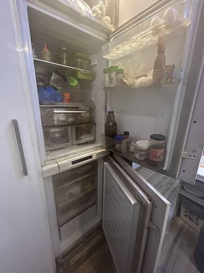 Kenwood built-in Fridge and Freezer