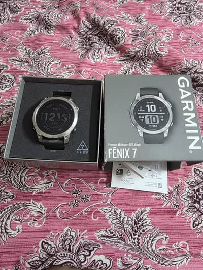 GARMIN FENIX 7 (47MM) mint condition complete box and orig accessories