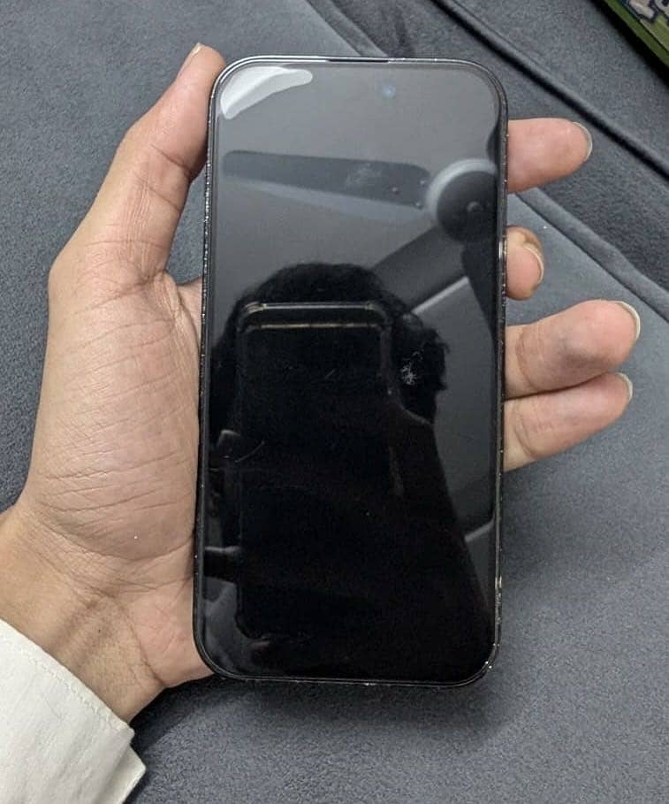 Apple iPhone 14 Pro 2