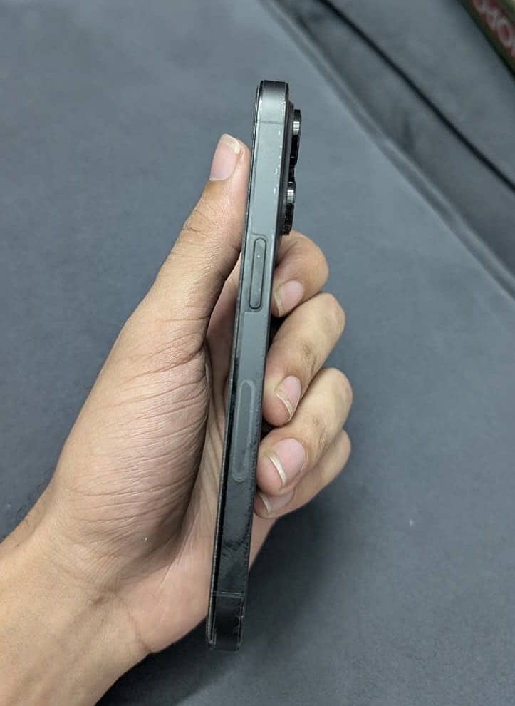 Apple iPhone 14 Pro 8