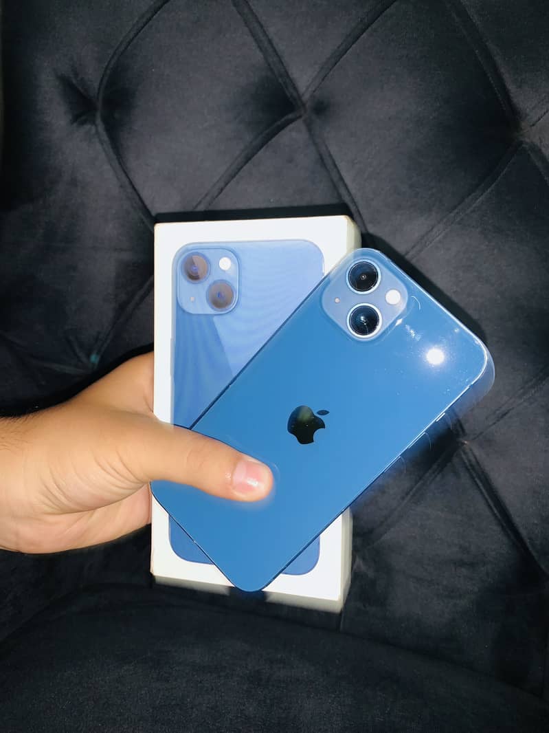 Apple iPhone 13 1