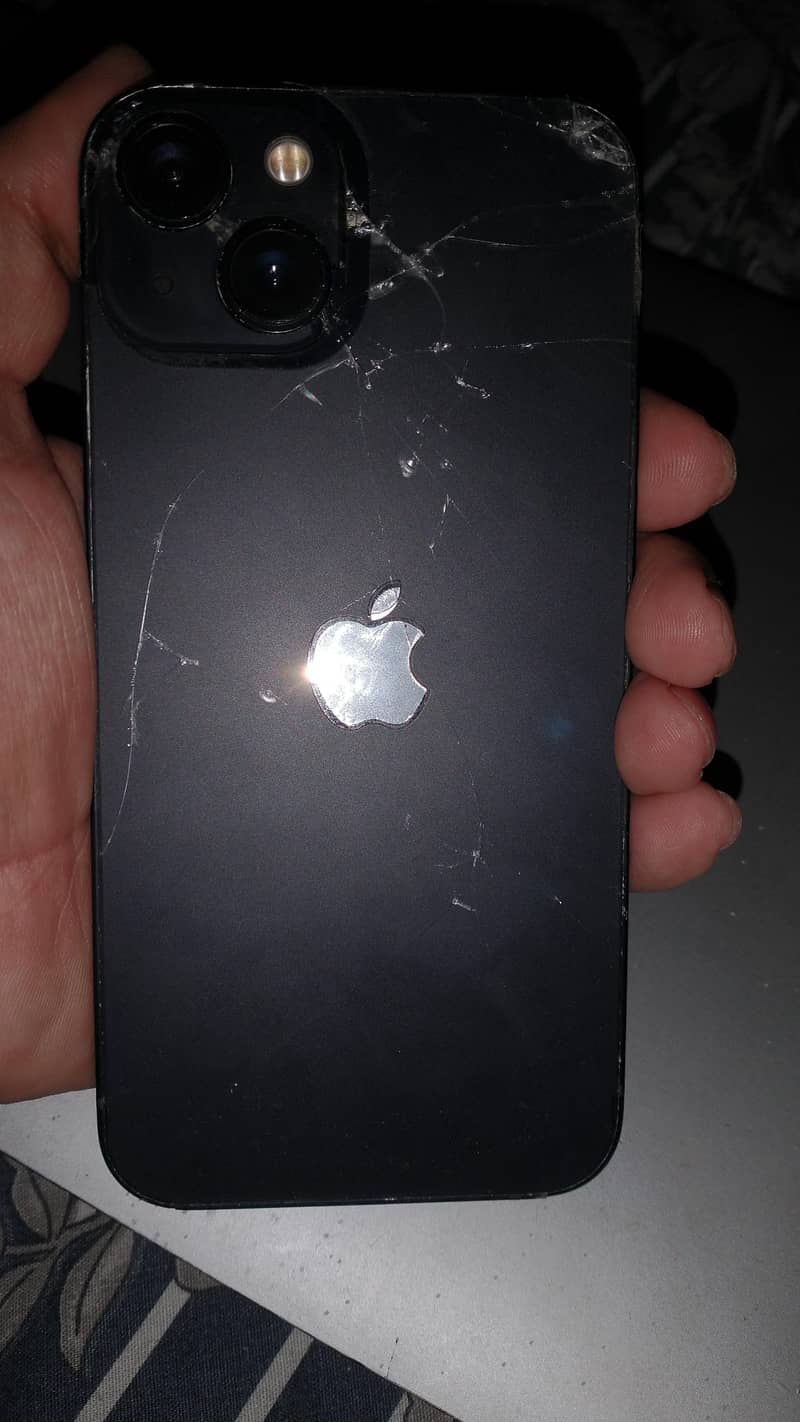 Apple iPhone 13 6
