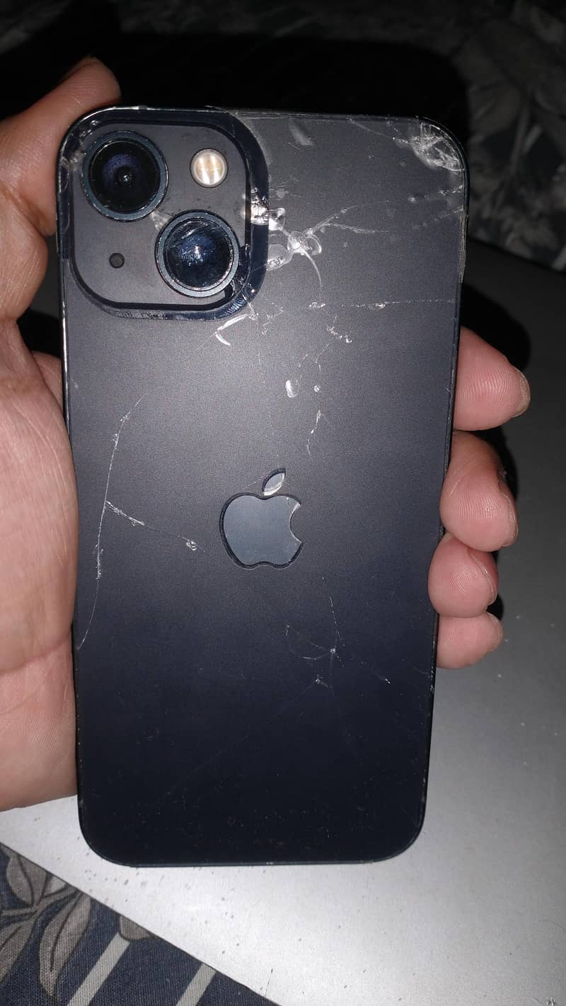Apple iPhone 13 7