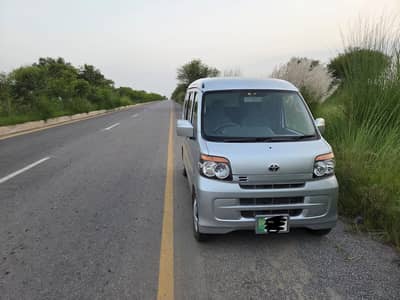 Daihatsu Hijet or toyota pixis 2015 or 2014