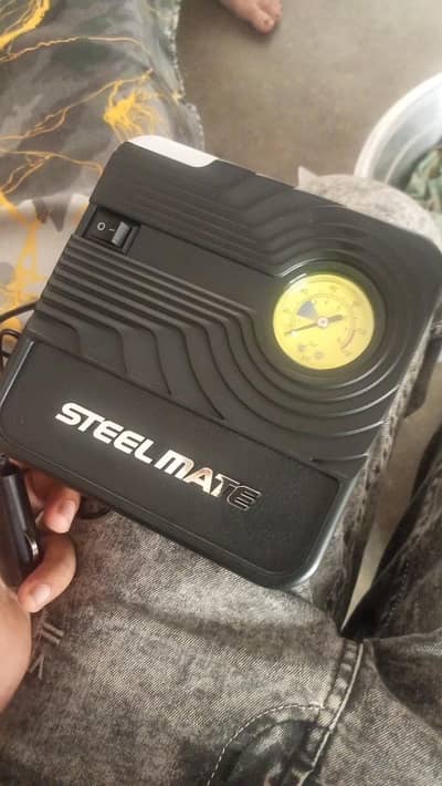 tyres air compressor brand new no (03/25/42/77/58/6)
