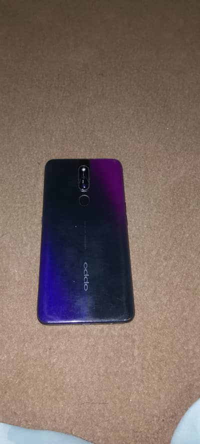 OPPO F17 Pro