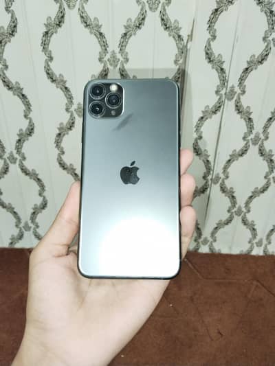 iPhone 11 Pro Max Factory unlocked 64gb for sale and exchange possible