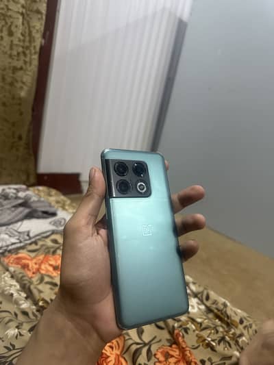 One Plus 10 Pro