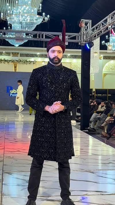 Black Sherwani with Maroon kulla and robe
