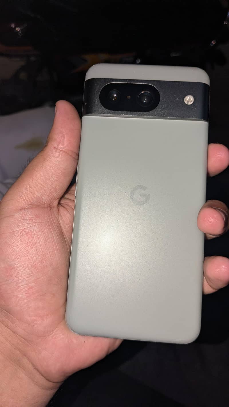 Google Pixel 8a 1