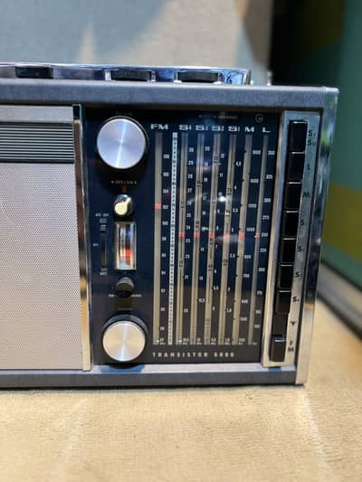 Grundig Satellit Transistor 5000 world receiver radio