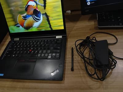 ThinkPad Yoga 370 | i7, 7 gen | 8/256GB SSD | Pen | 360 Touch |Stylish
