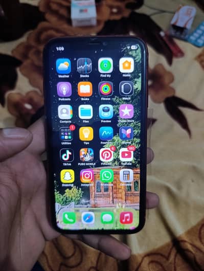 Apple iPhone 11