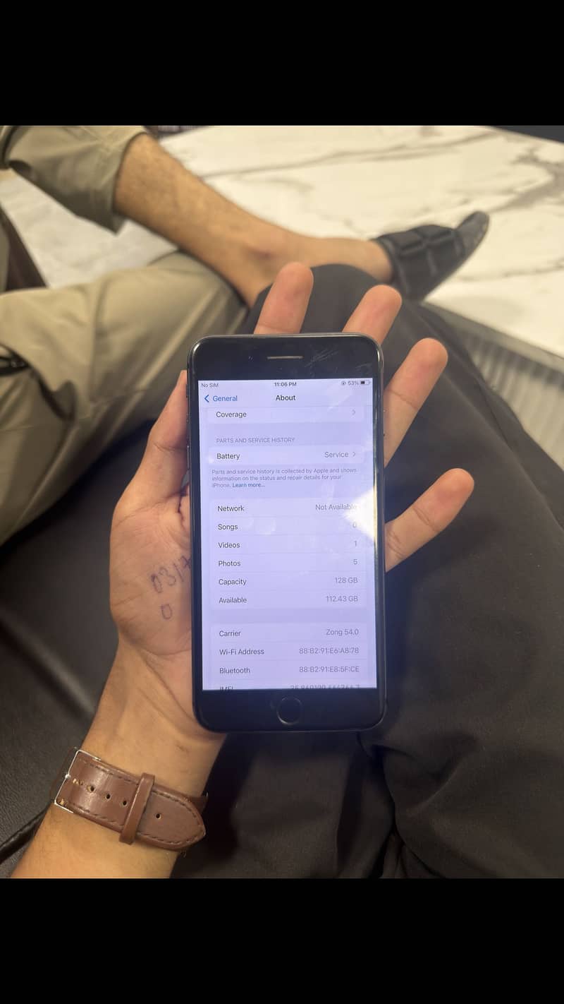 Apple iPhone 8 Plus 3