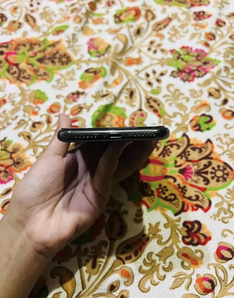 Apple iPhone X 2