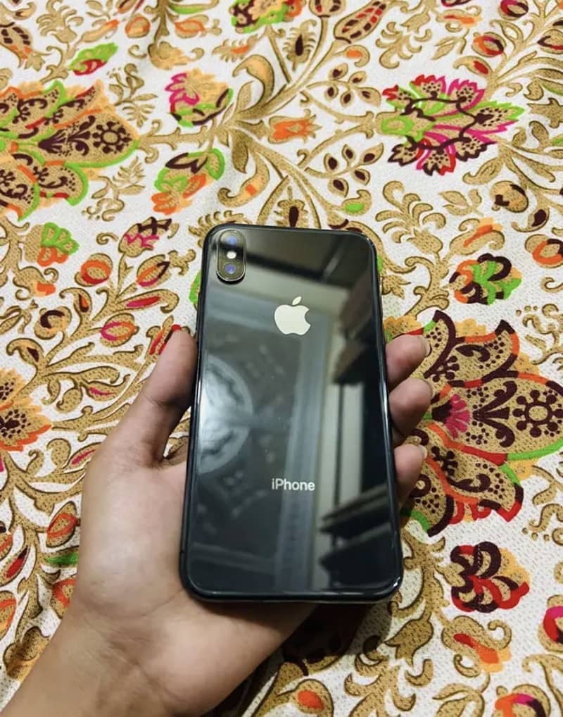 Apple iPhone X 5
