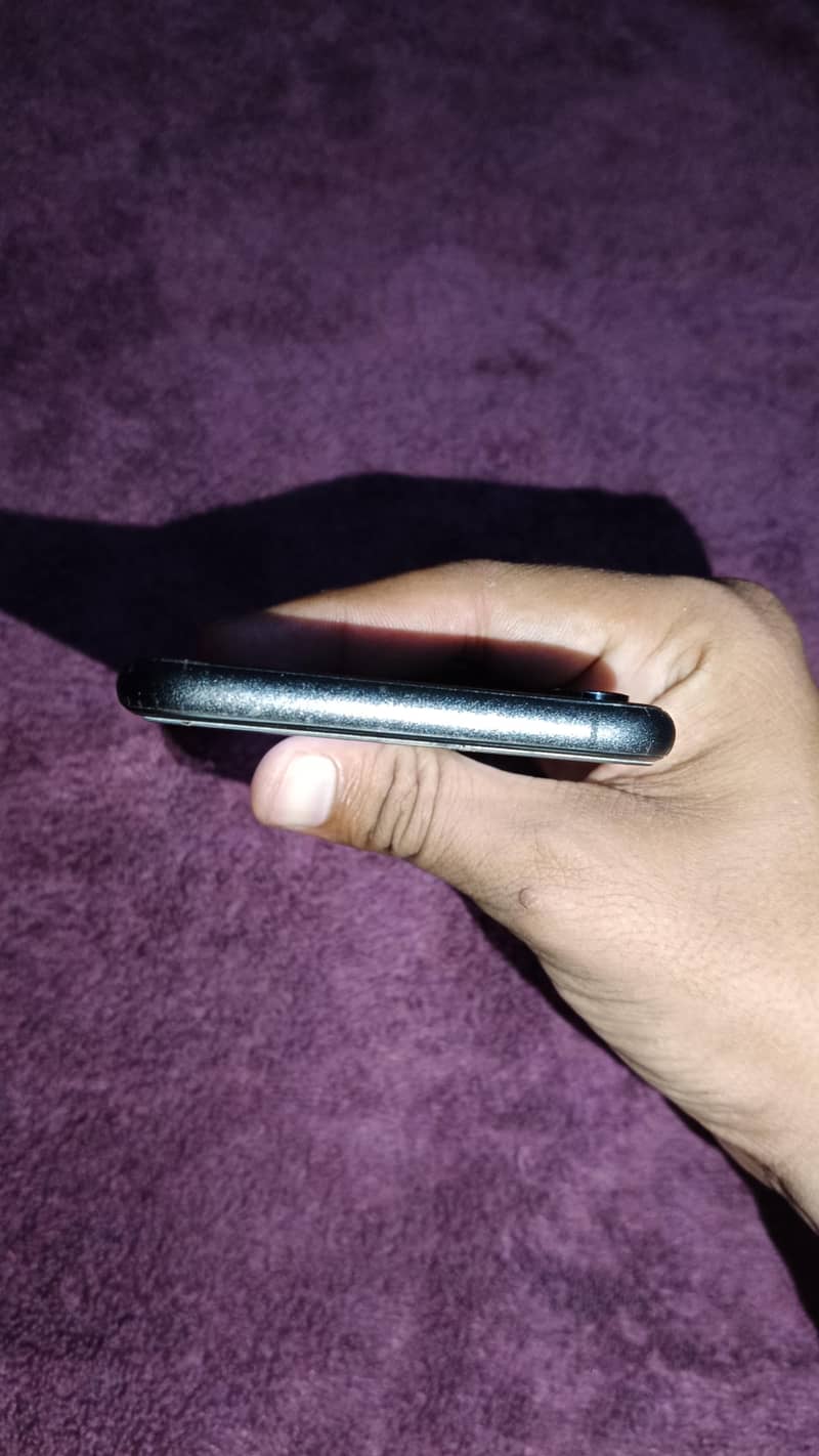Apple iPhone XS Max 2