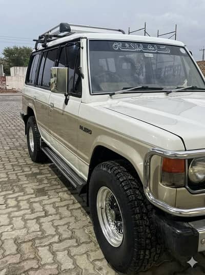 Mitsubishi Pajero 1988 03256200252