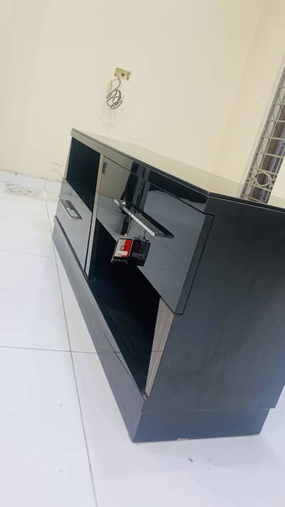 TV table
