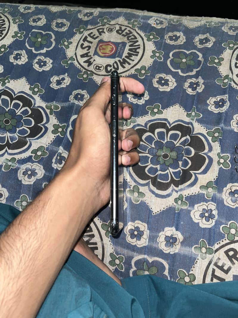 Apple iPhone 7 Plus 0