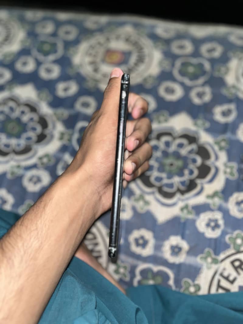 Apple iPhone 7 Plus 4