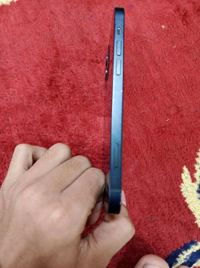 Apple iPhone 12 8