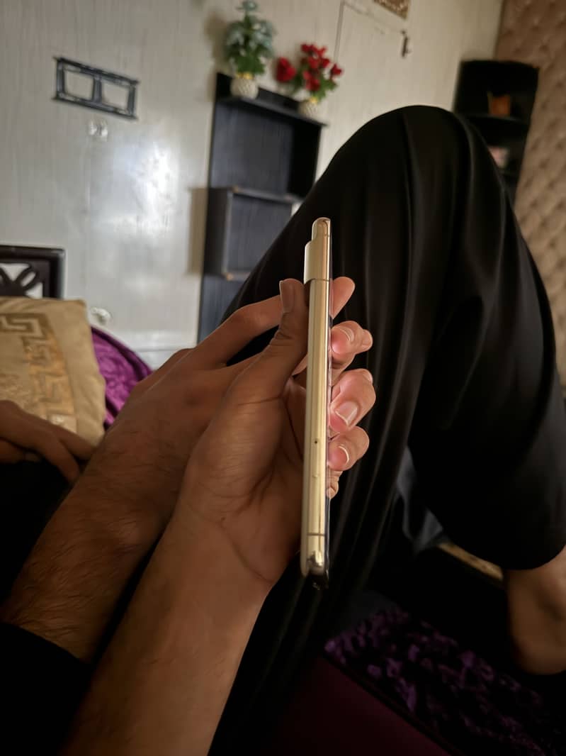 Google Pixel 8 Pro 4