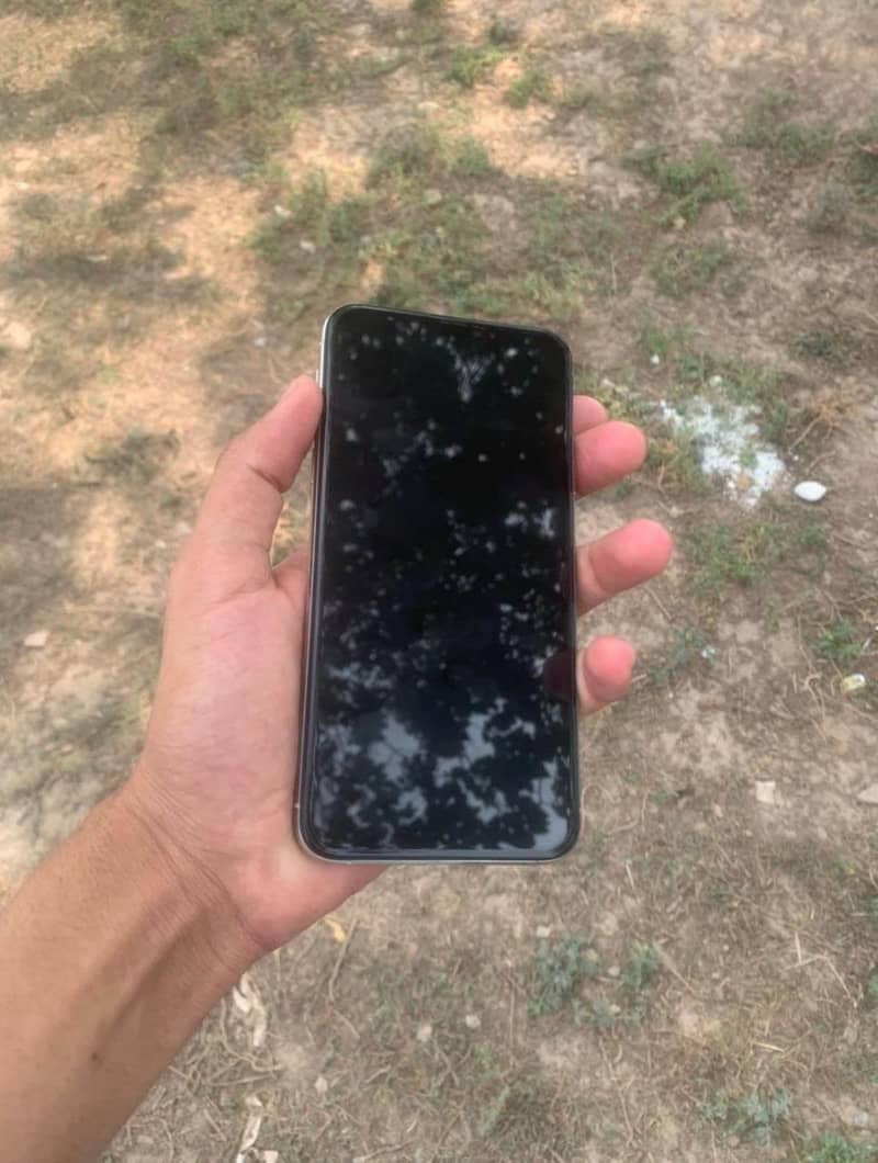 iphone 11 pro max 3