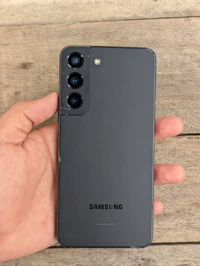 Samsung Mobile S22