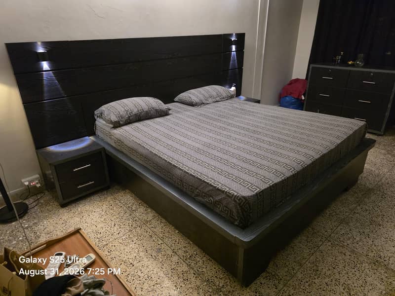 Bedroom set 0