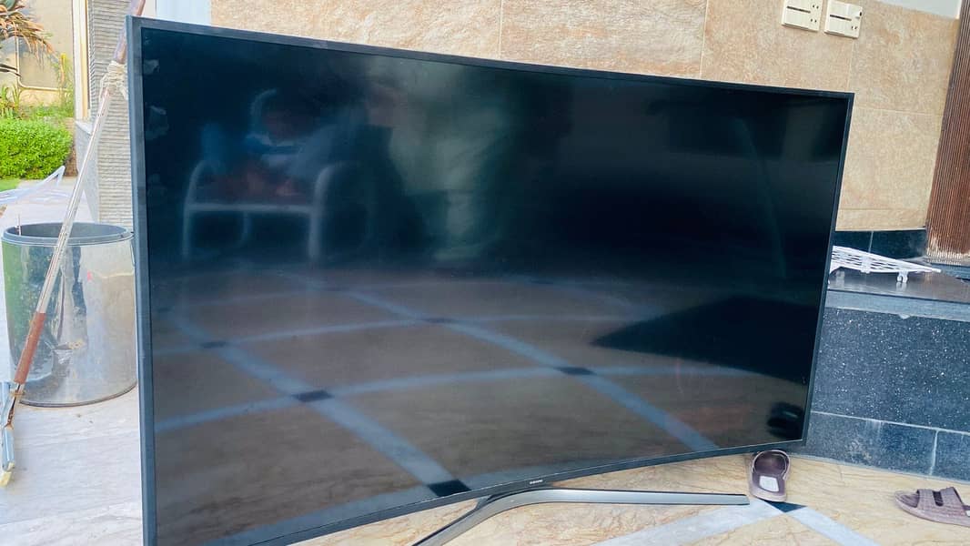 TV and table 2