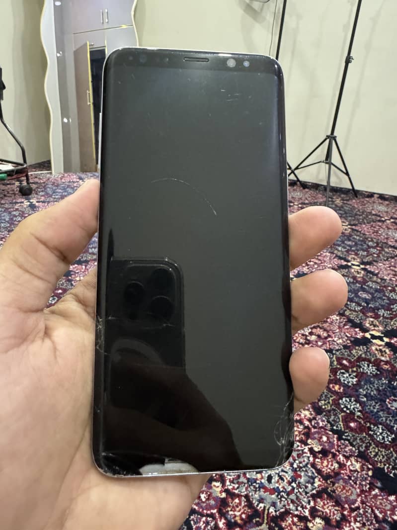 Samsung  S8 1
