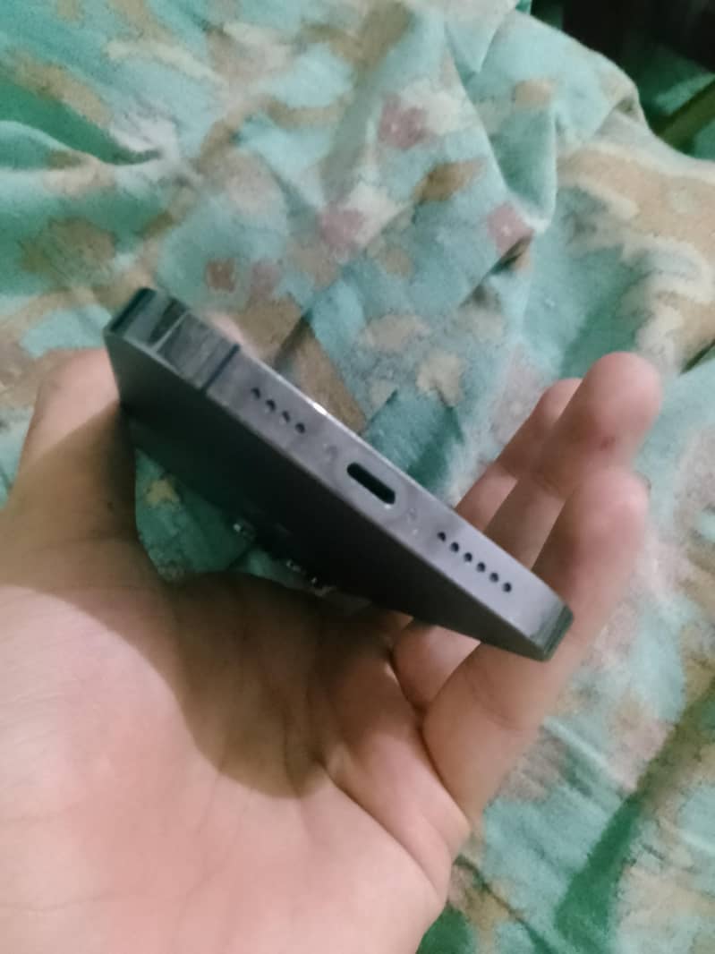 Apple iPhone 14 Pro Max 2