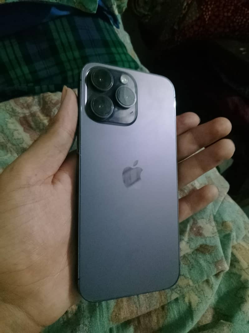 Apple iPhone 14 Pro Max 3