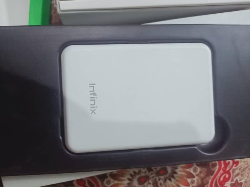 Infinix Note 40 9