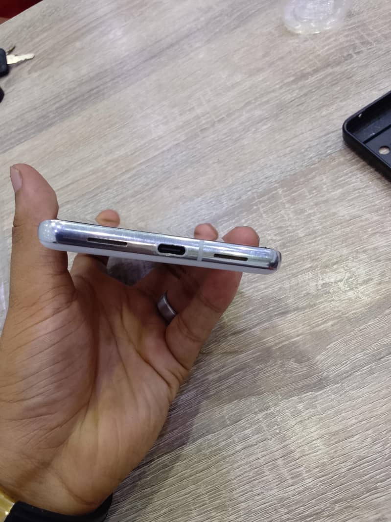 Google Pixel 7 Pro 4