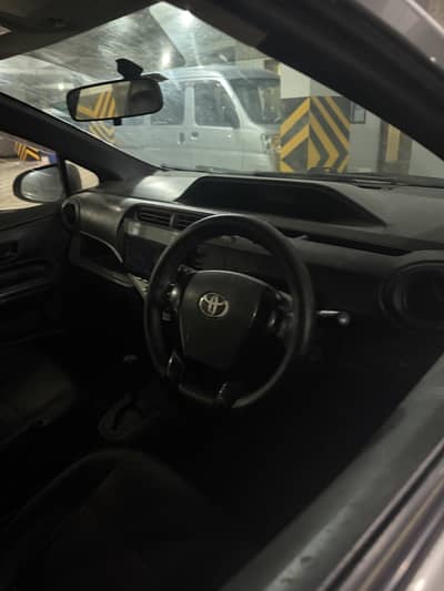 Toyota Aqua 2013