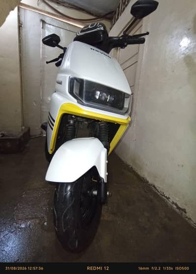 brand new bike revoo a12 just new only 250 km use.