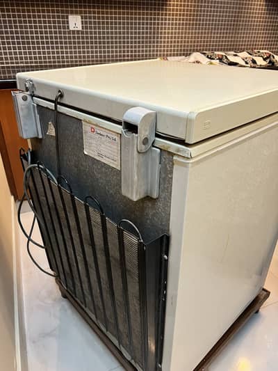 Dawlance Chest deep freezer