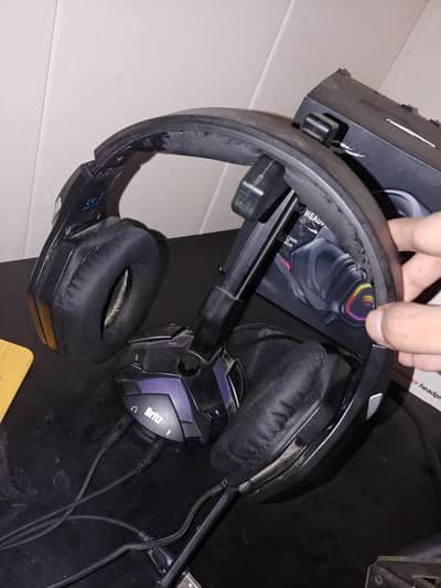 Headphone stand for Sale Long Usb Cable RGb