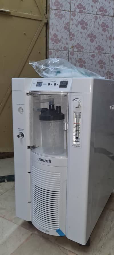 Yuwell 5 Liter Oxygen Concentrator Model 7F-5EW – Almost New Condition